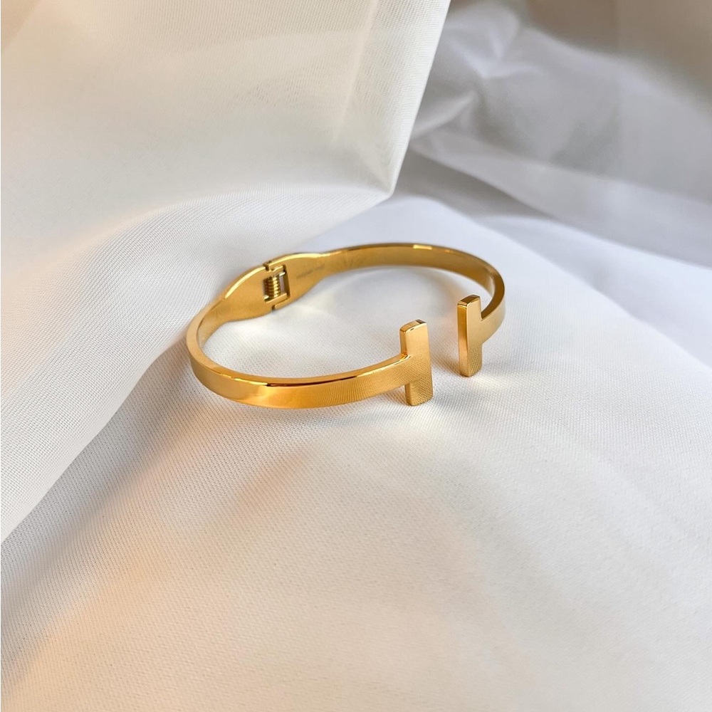 T Shape Bracelet